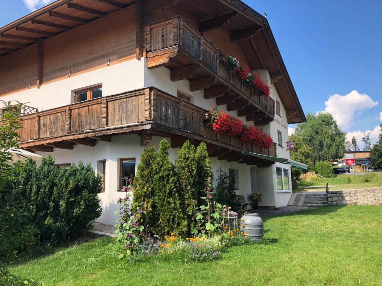 Gaestehaus Lackner Oberau Exterior photo